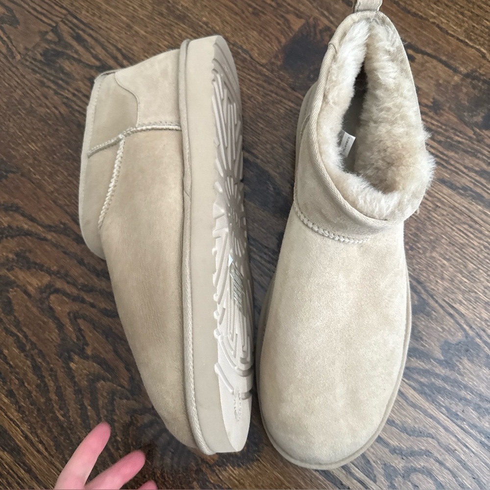 NEW UGG MUSTARD SEED CLASSIC ULTRA MINI SUEDE SHEEPSKIN BOOTS, MEN US 16~NEW - Picture 7 of 9